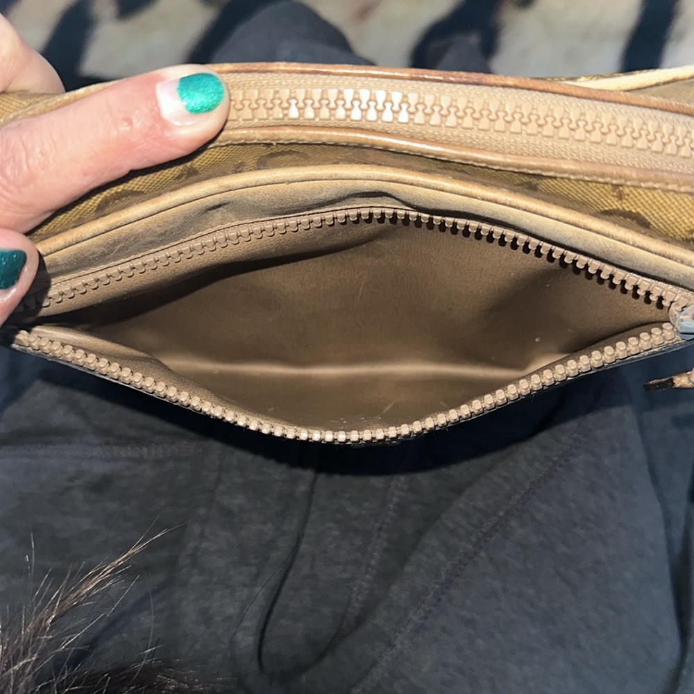 Celine coated canvas vintage tan and brown crossbody damaged strap - Picture 12 of 13